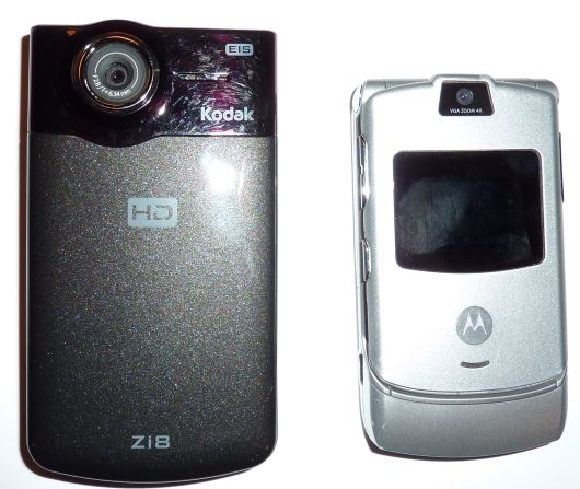 Zi8 and Razr Side by Side