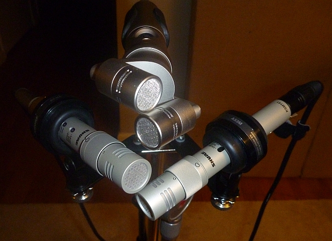 Rode NT4 stereo mic aligned with an XY pair of Shure KSM141